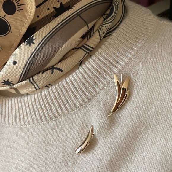 Avon Jewelry - vintage Avon stick pin